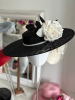 Load image into Gallery viewer, Rose Boater